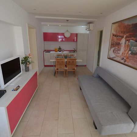 Apartments Karmen Maria Novigrad Istria Eksteriør bilde