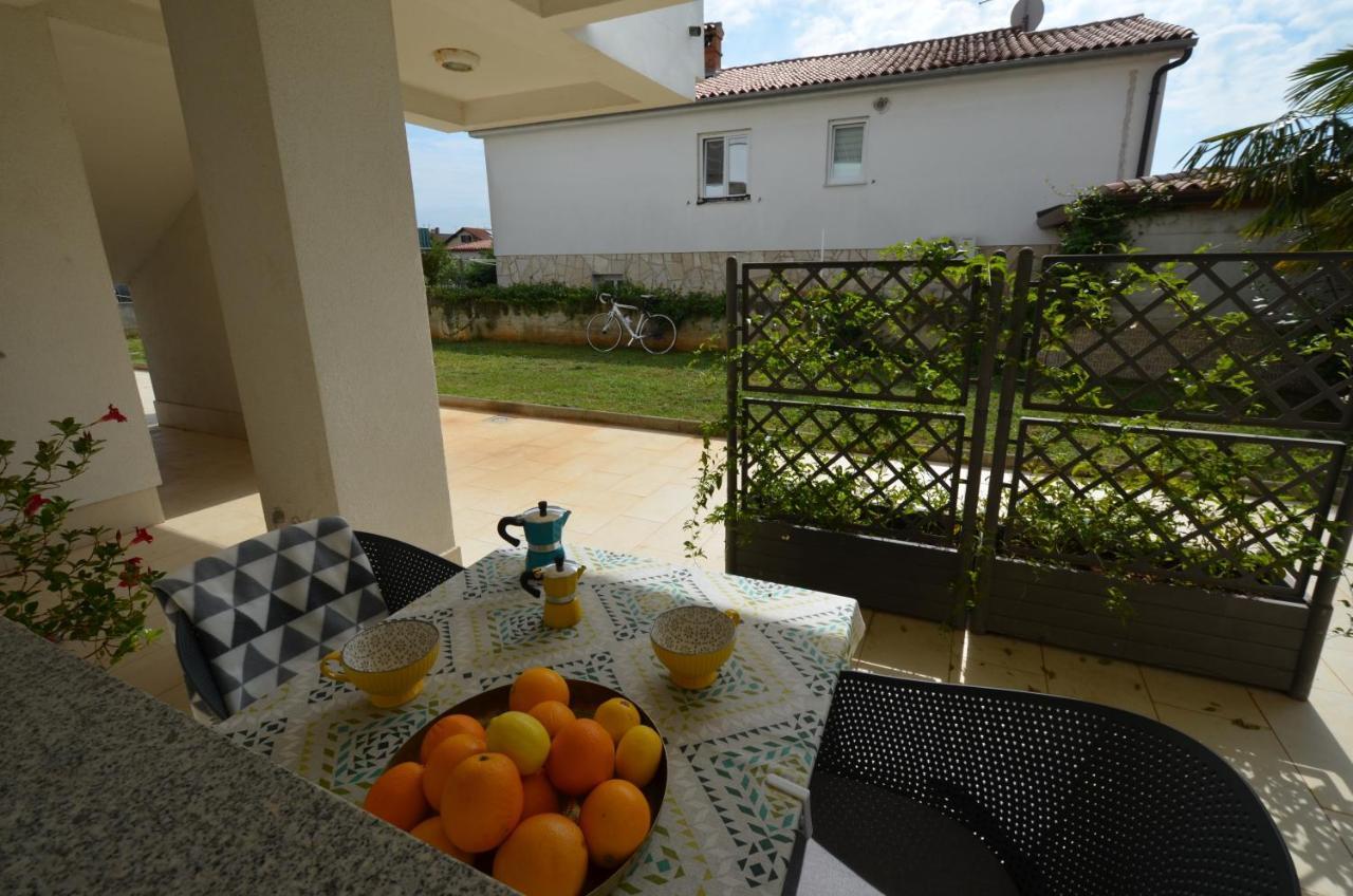 Apartments Karmen Maria Novigrad Istria Eksteriør bilde
