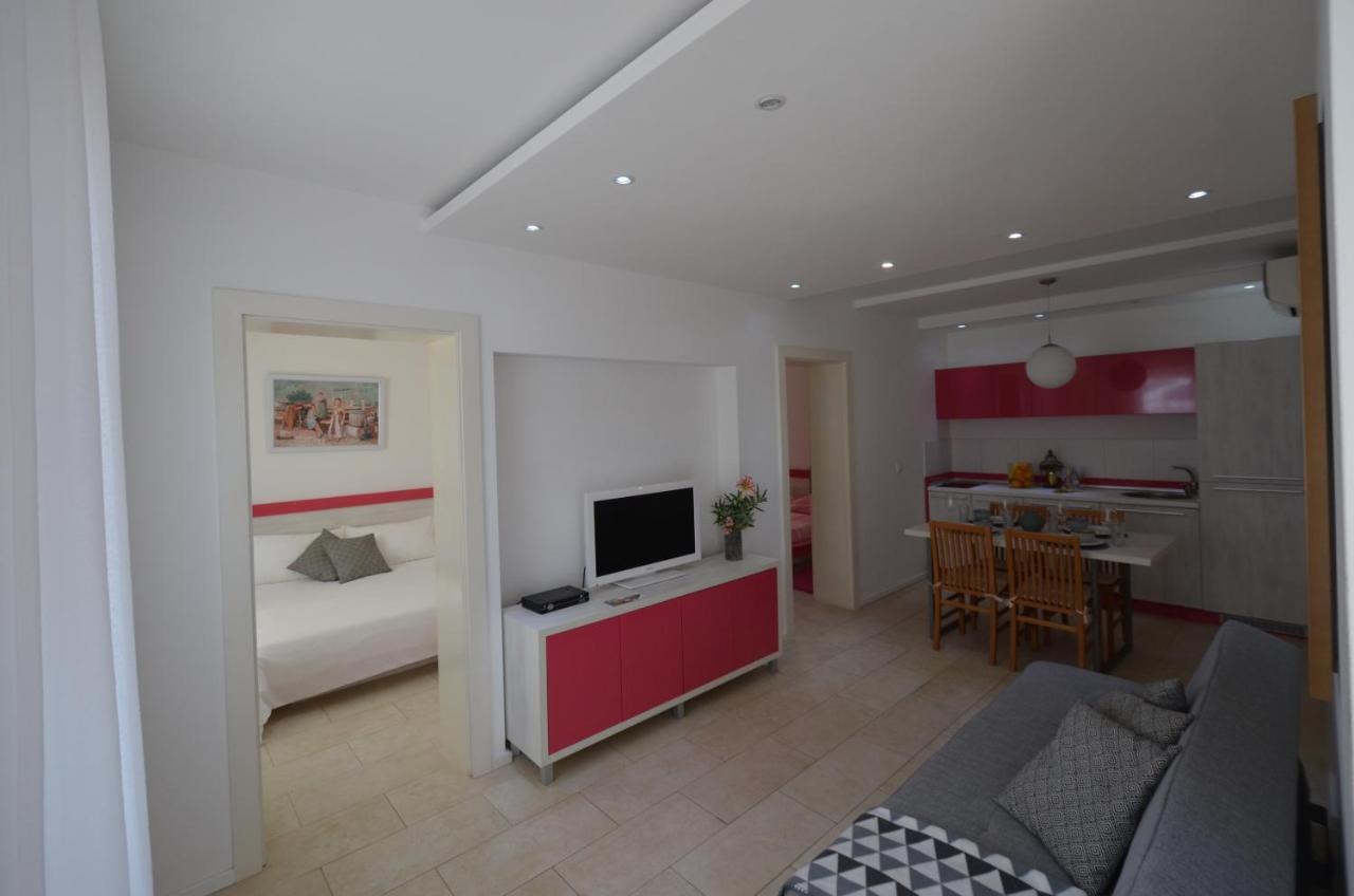Apartments Karmen Maria Novigrad Istria Eksteriør bilde